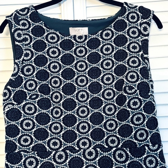 Loft A-Line Black, White, and Gray Patterned Dress Size 6P - Picture 2 of 5